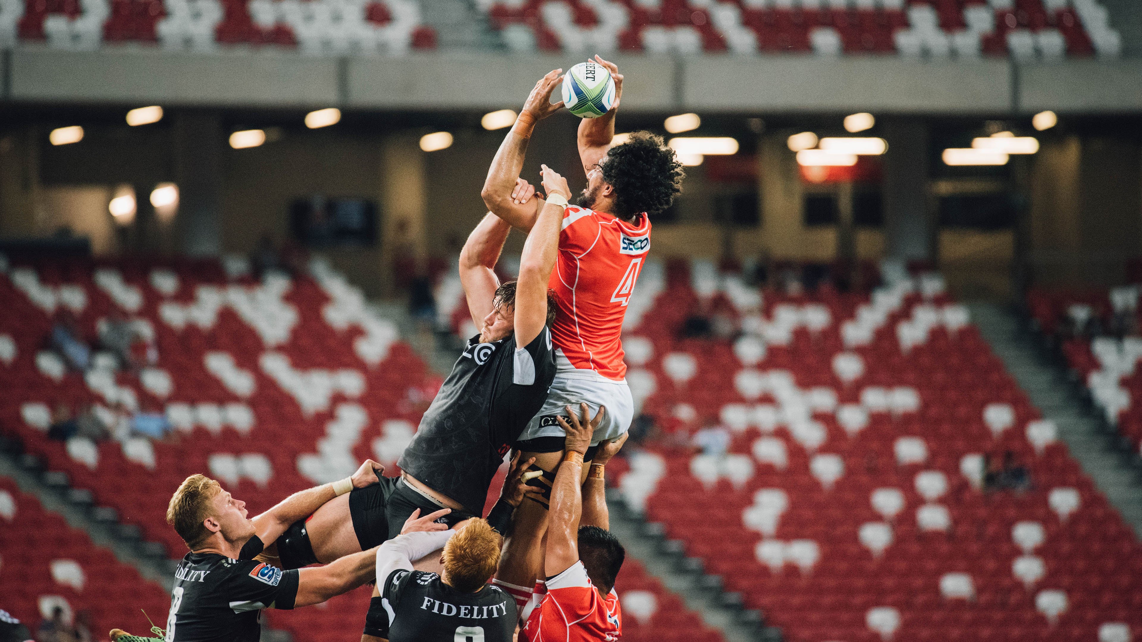 AYX SPORTS-字母哥重返赛场独行侠主场掀起篮球狂潮