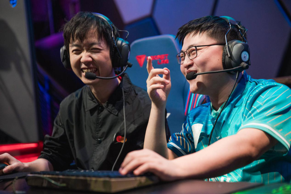  uzi复出首秀全程回放 