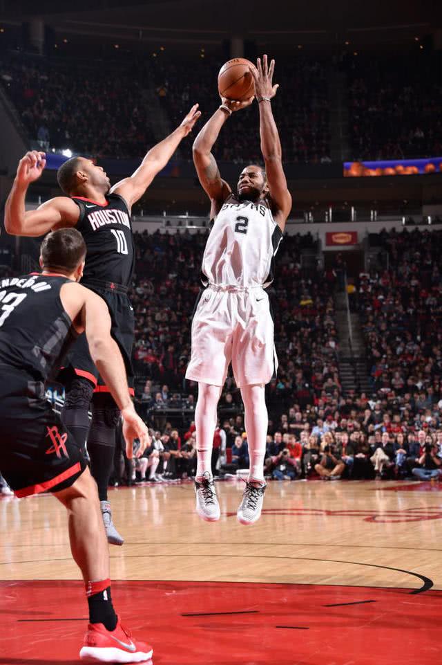 包含赛点之战全锦赛焦点战！迈阿密热火迎战马德里竞技，绝杀或上演的词条